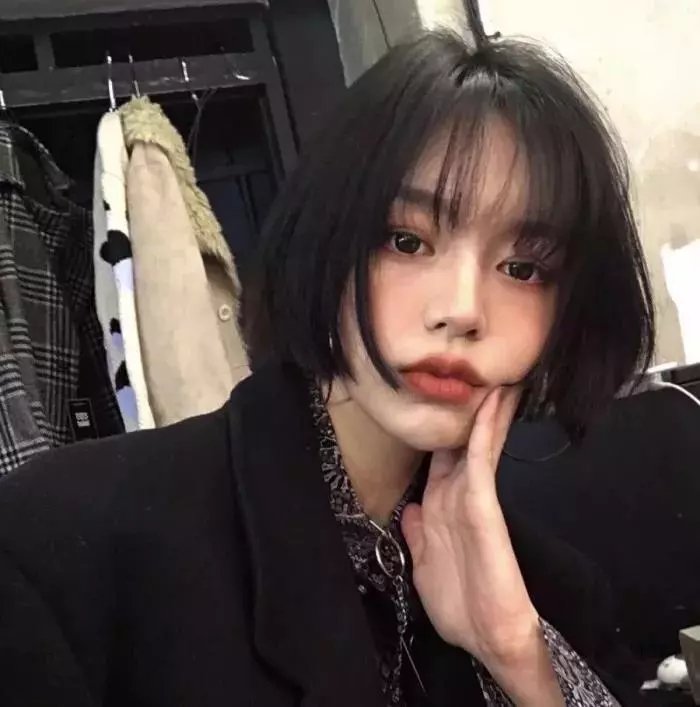 姹紫嫣红碧绿波